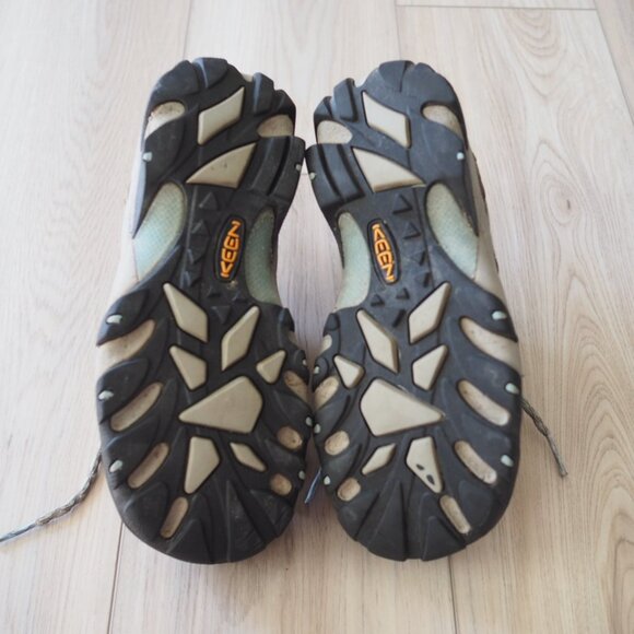 KEEN Voyageur Women's Tan and Blue Hiking Shoes - Picture 12 of 16